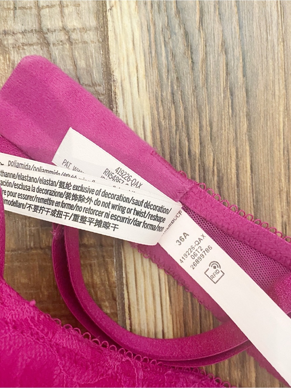 NWOT Victoria’s Secret Lace Pus-Up Bra - Outrageous Pink 36A - Picture 2 of 6